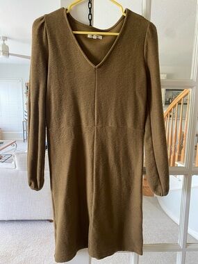 Madewell Olive Green V-Neck Long Sleeve Knit Dress